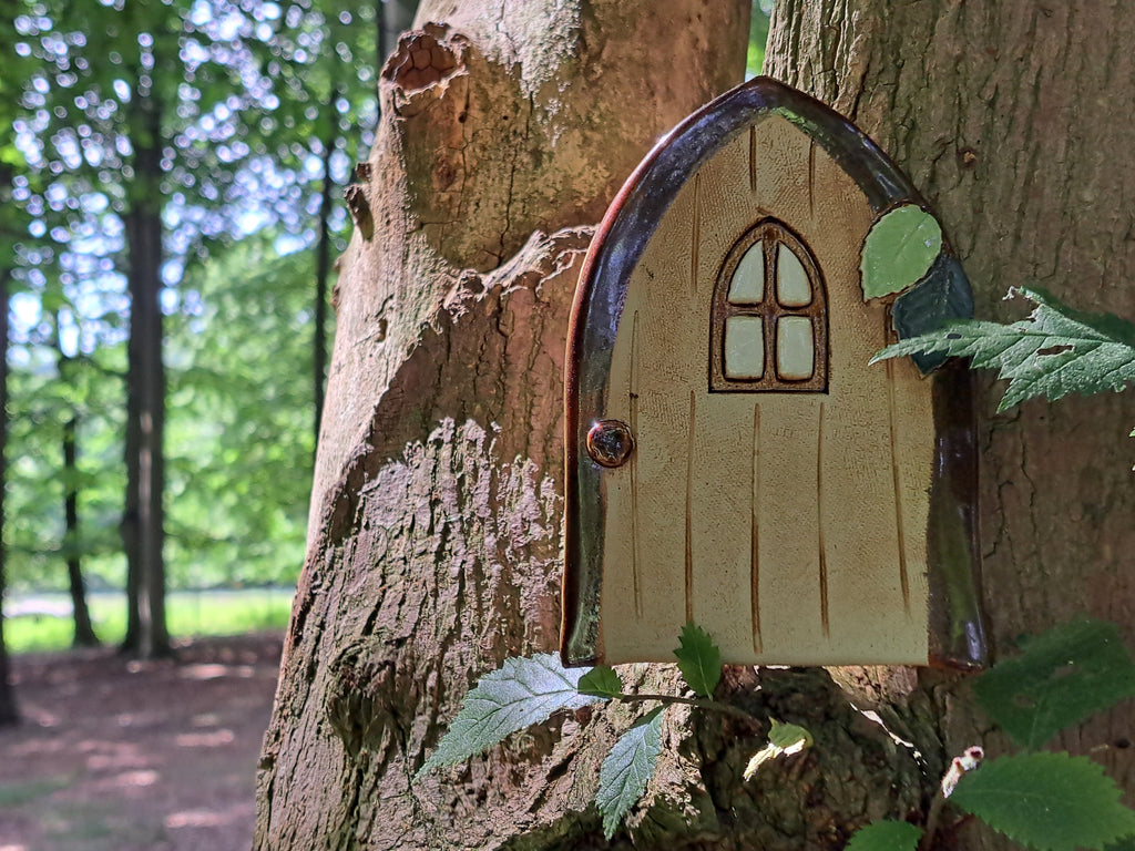 Handgefertigte Zaubertür